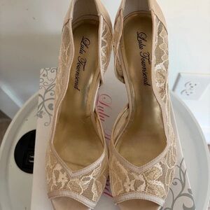 Lulu Townsend Cream Lace Peep-Toe Heels